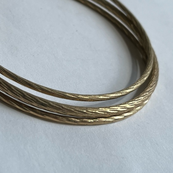 Gold bangle bracelet set of 3 - Picture 2 of 3